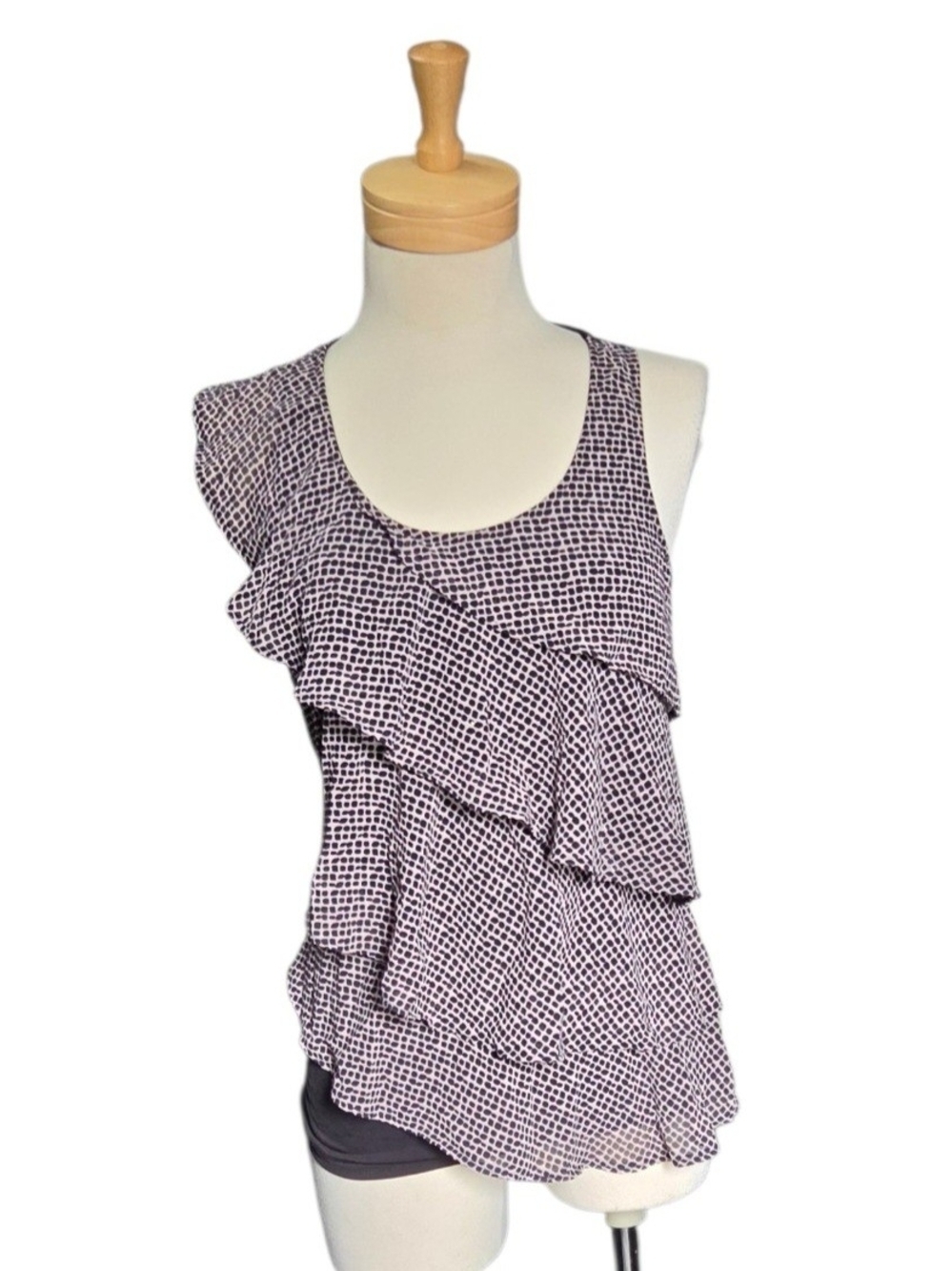 Ricki's Black and White Ruffle Tiered Sleeveless Camisole. Size Small